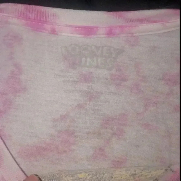 5/$25! NWT Looney Tunes Womens Pink Tie Dye Tweety Bird Distressed Look Tee - Picture 5 of 5